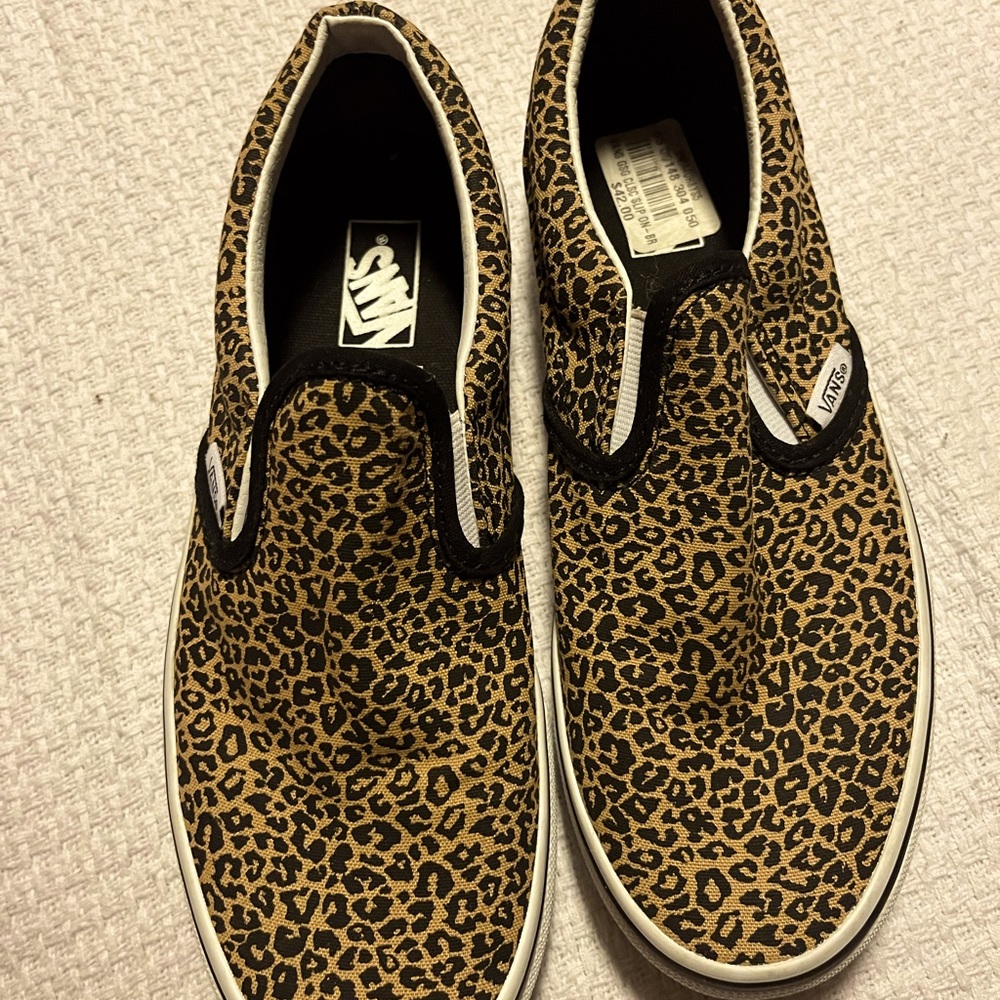 2 pair of vans